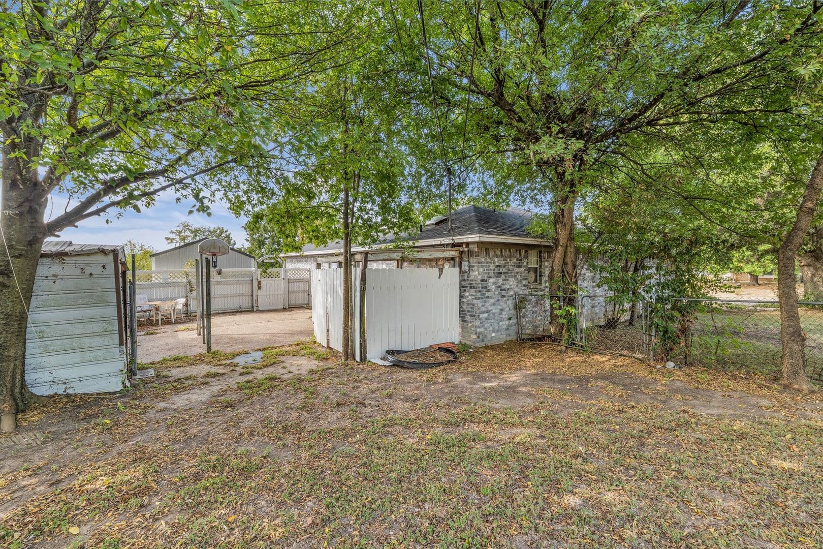 Waco House: 1936 Post Oak Drive