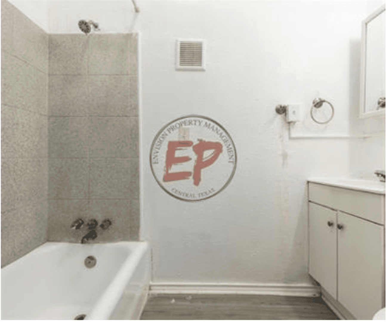 Waco Apartment: 1603 West Avenue