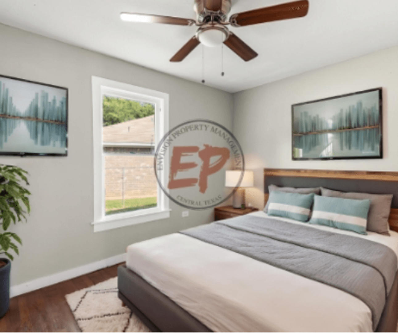 Waco House: 1001 Preston Street