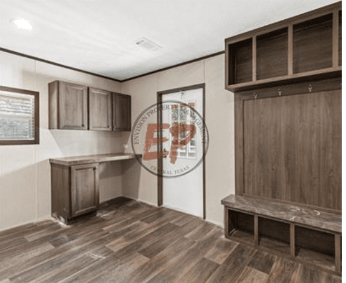 Axtell House: 444 Happy Swaner Lane