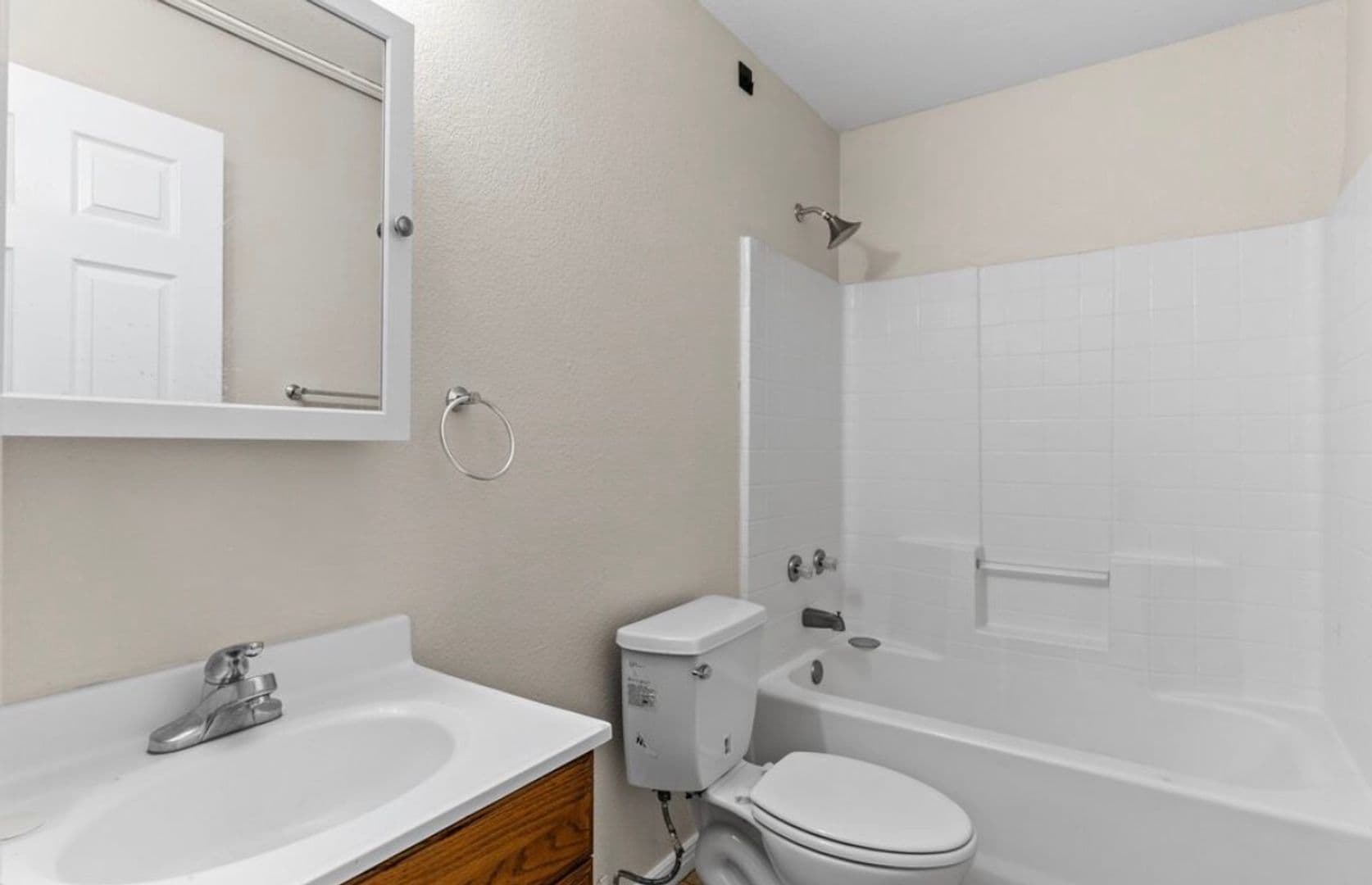 Waco Apartment: 217 E Craven
