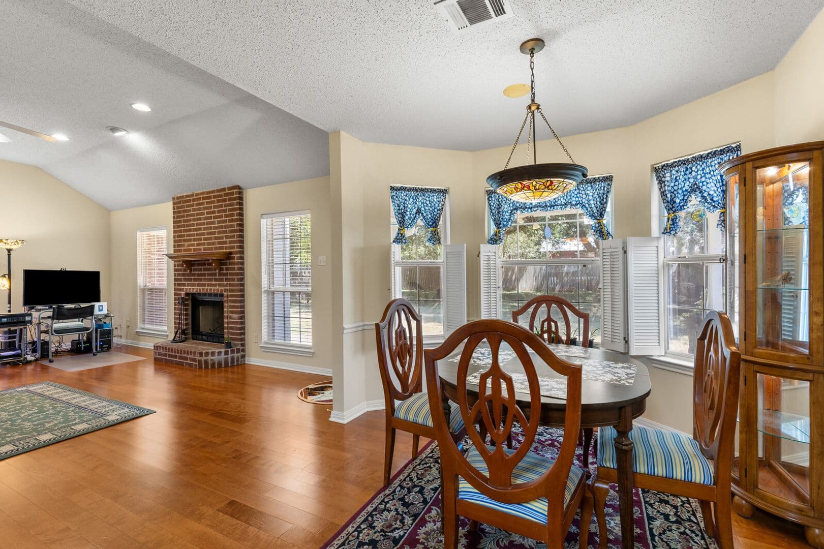Woodway House: 2800 Comanche Trl