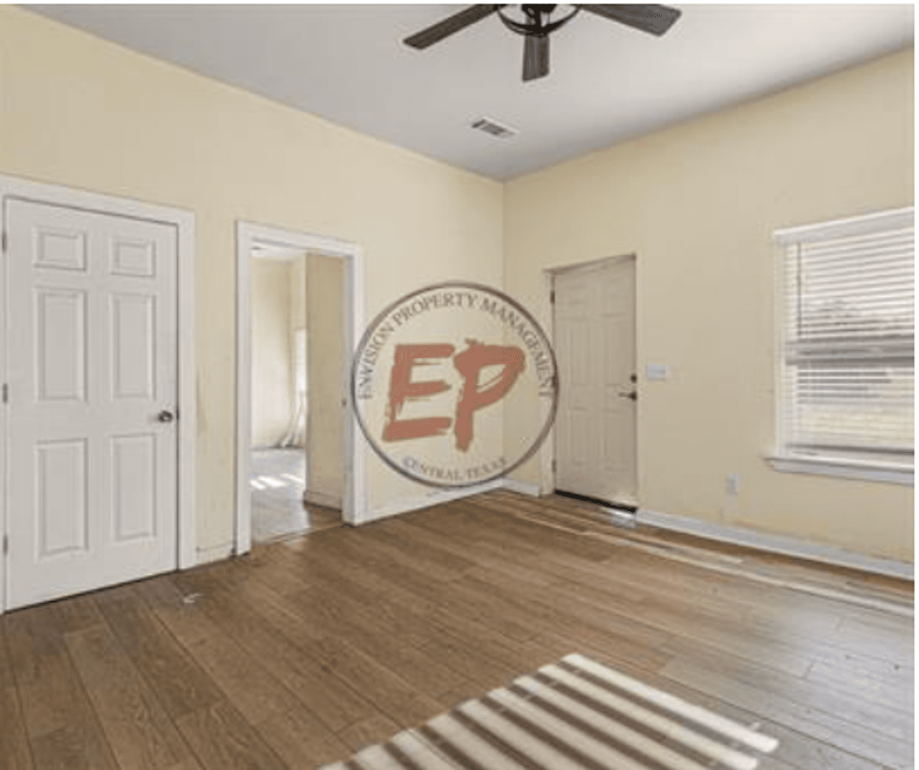 Whitney House: 301 North Guadalupe Street