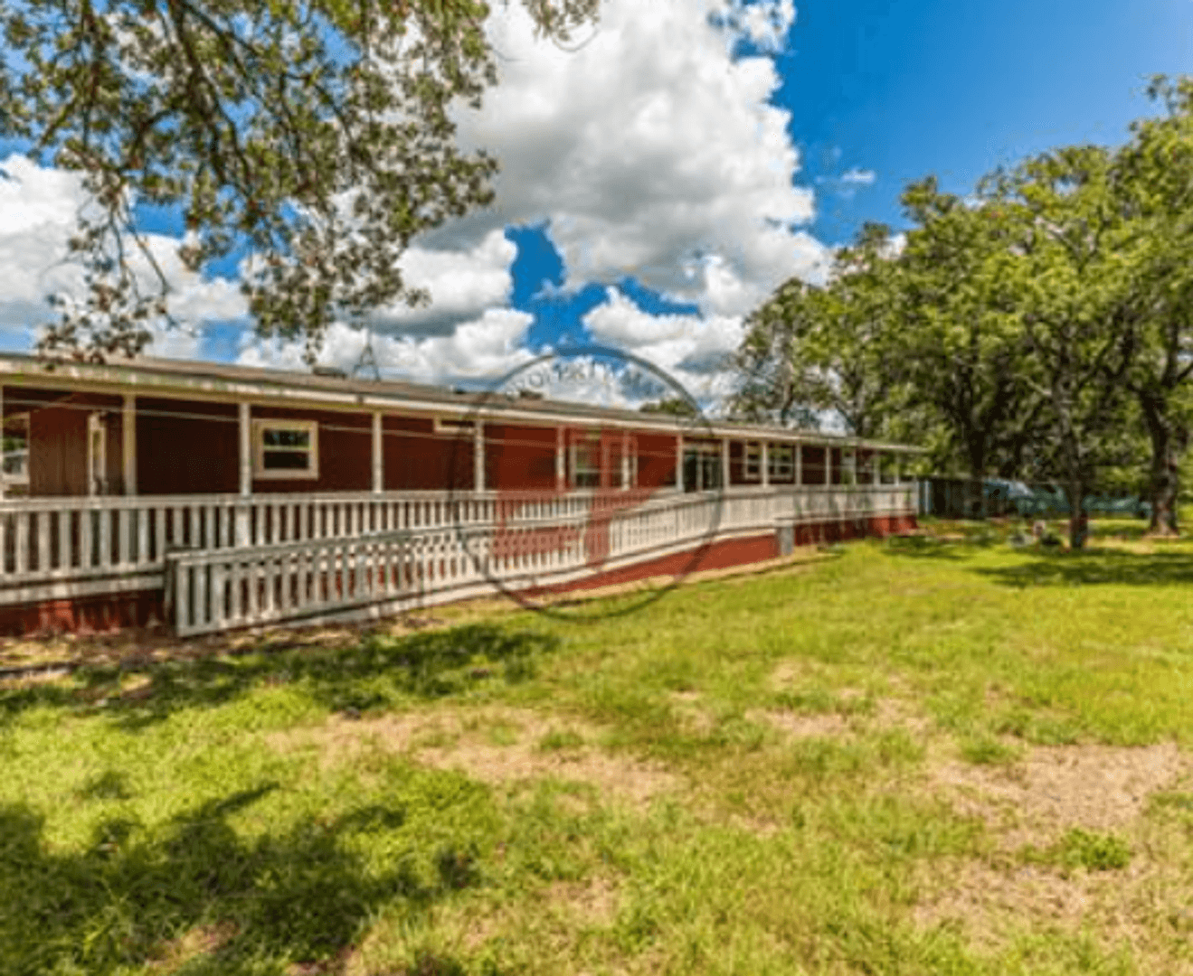 Axtell House: 444 Happy Swaner Lane