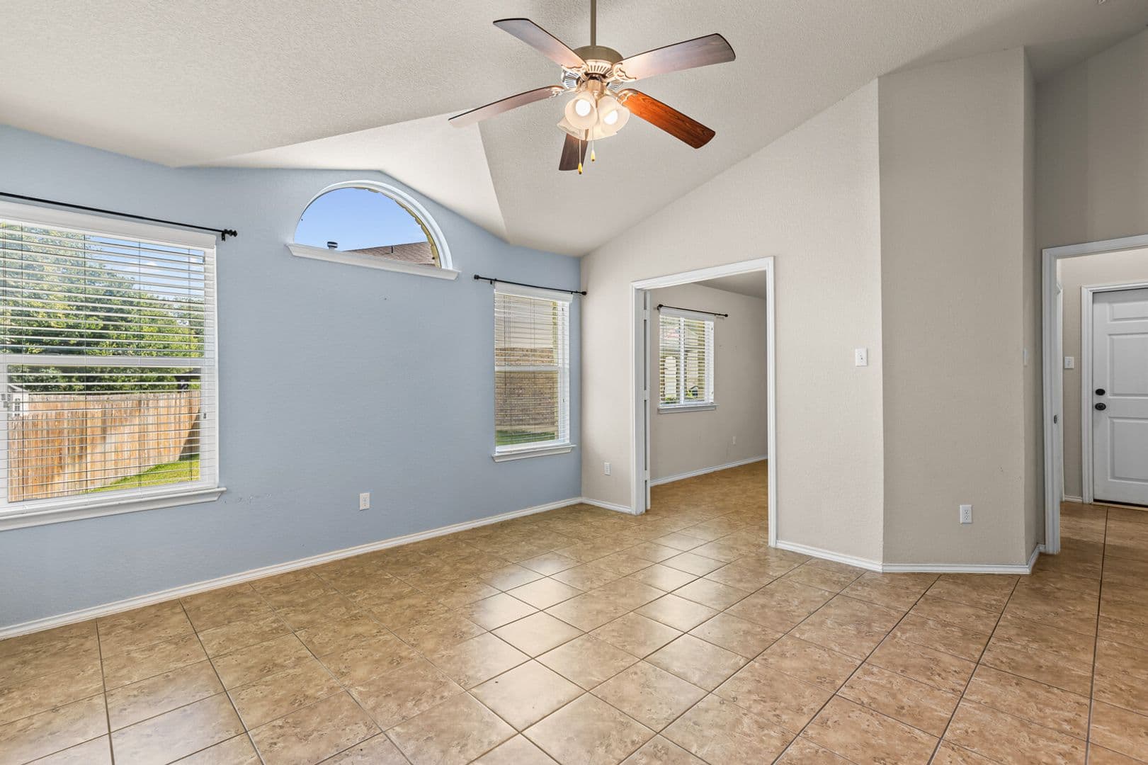 Woodway House: 6505 Vista View Drive