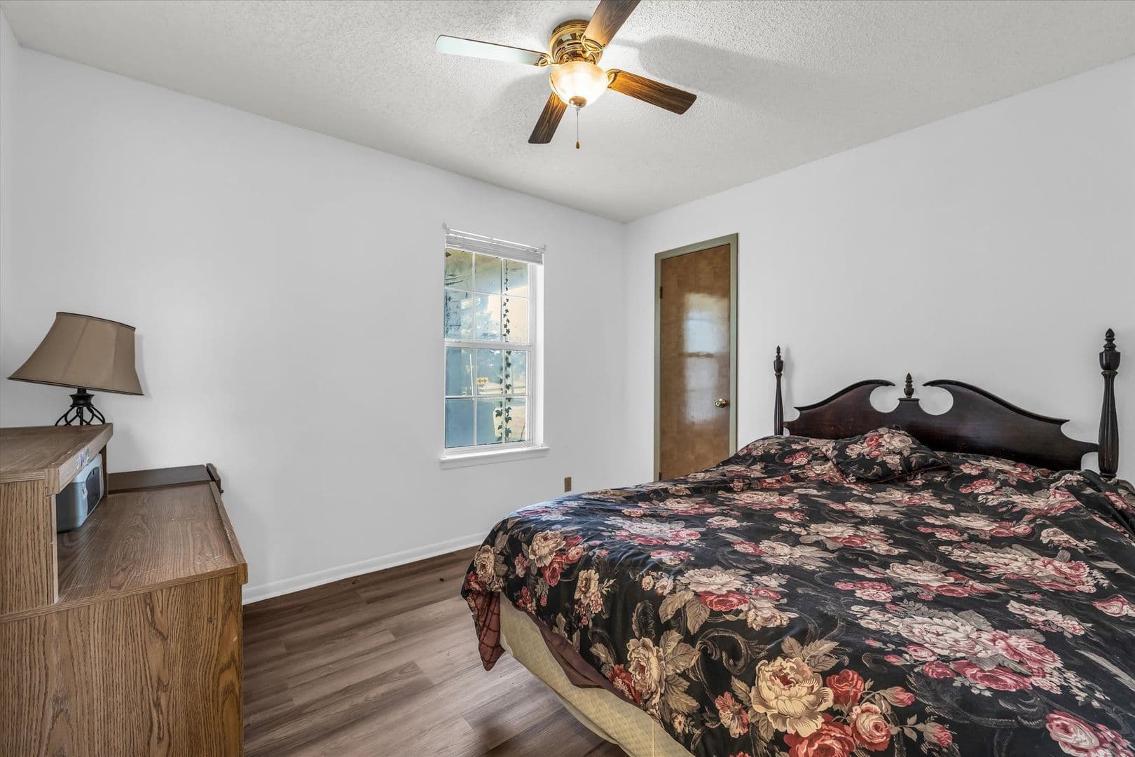 Waco House: 1936 Post Oak Drive