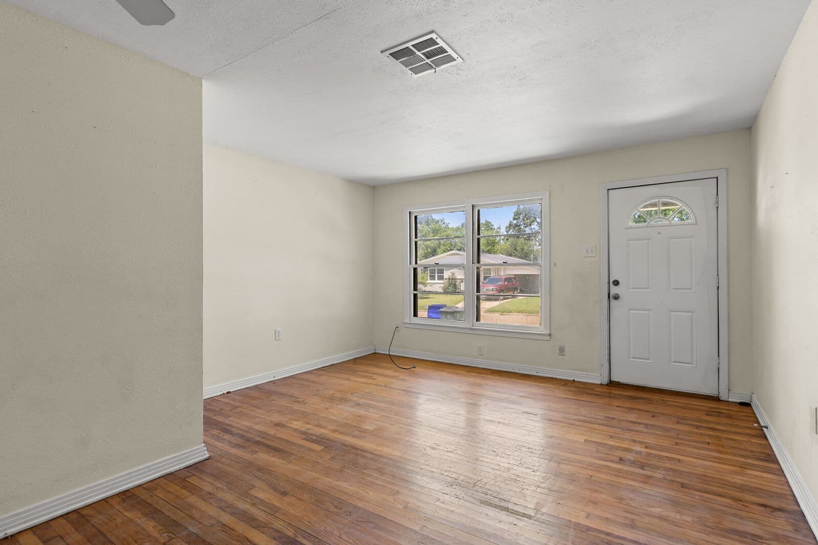 Waco House: 3404 Leland Street