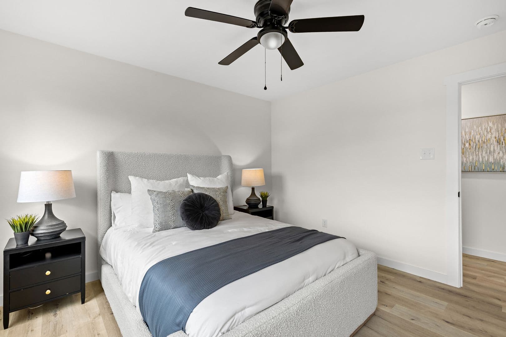 Robinson Apartment: 516 Paso Fino St