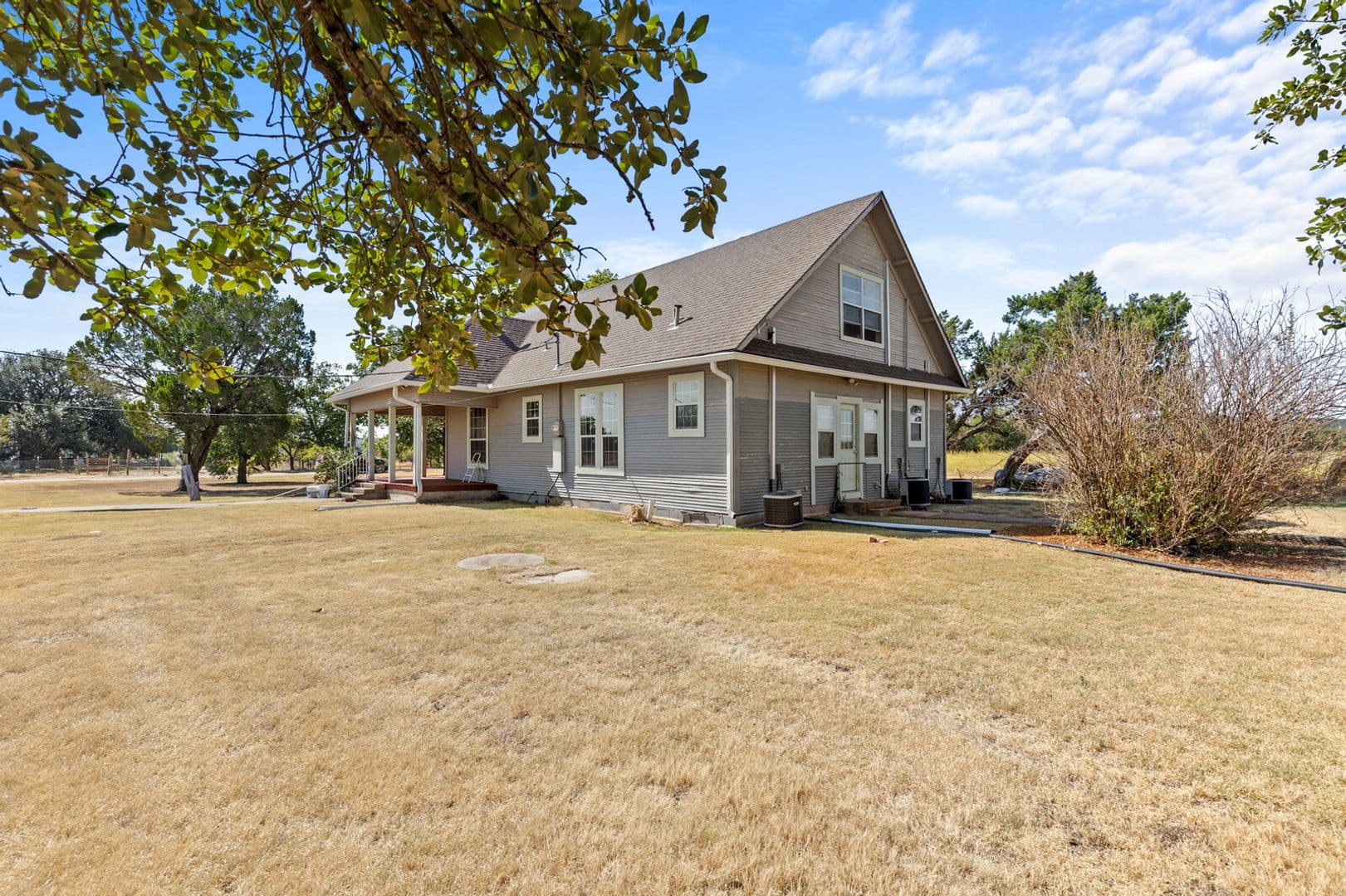 Valley Mills House: 146 County Road 4285