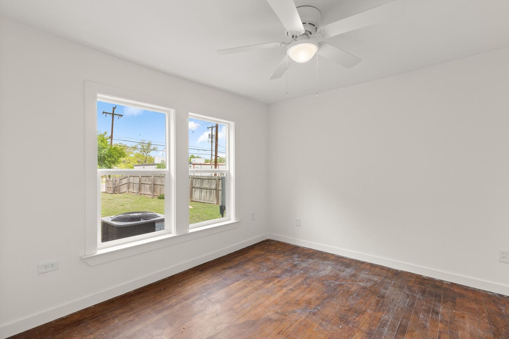 Waco Apartment: 2401 Columbus Avenue