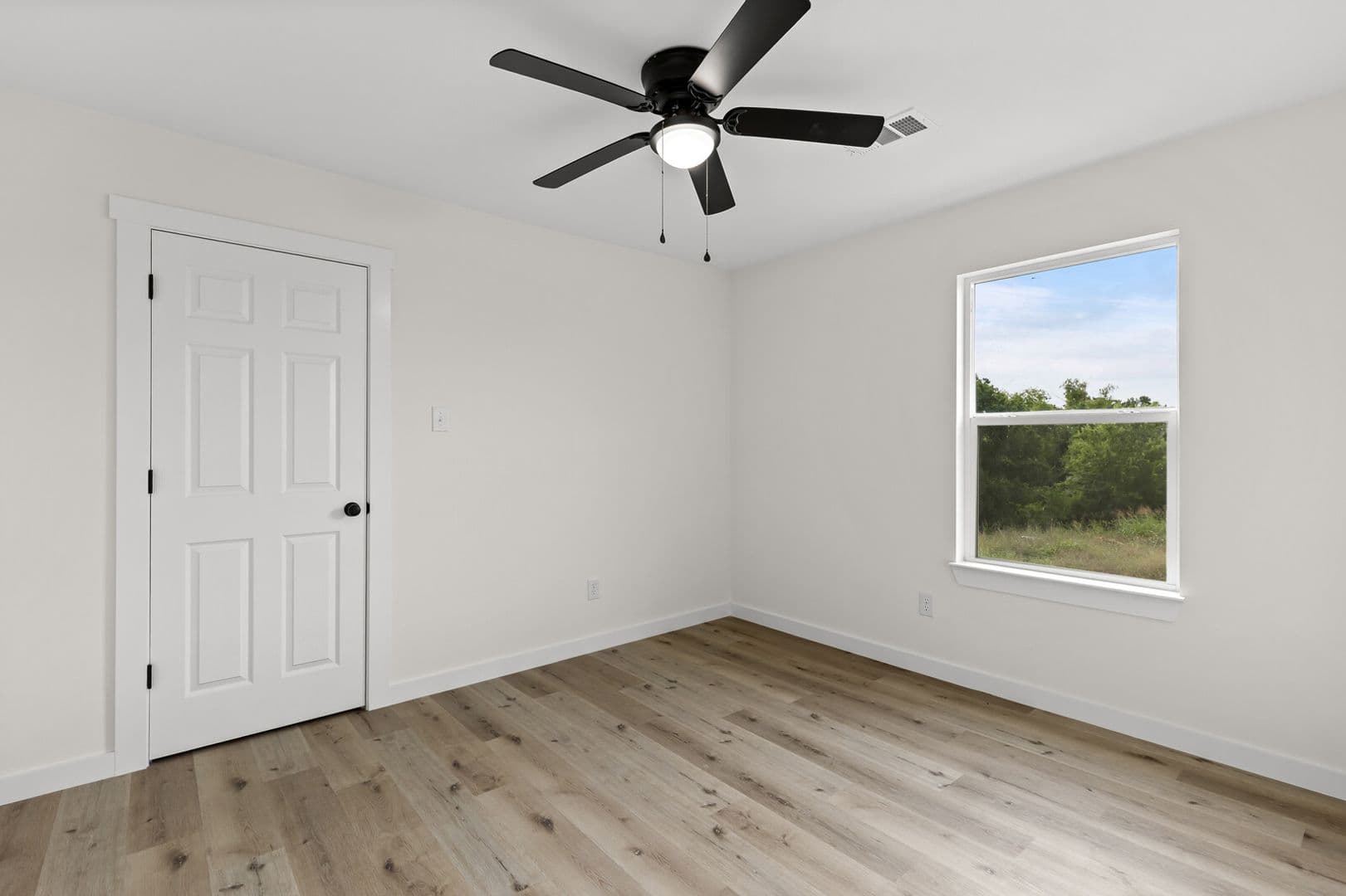 Robinson Apartment: 516 Paso Fino St