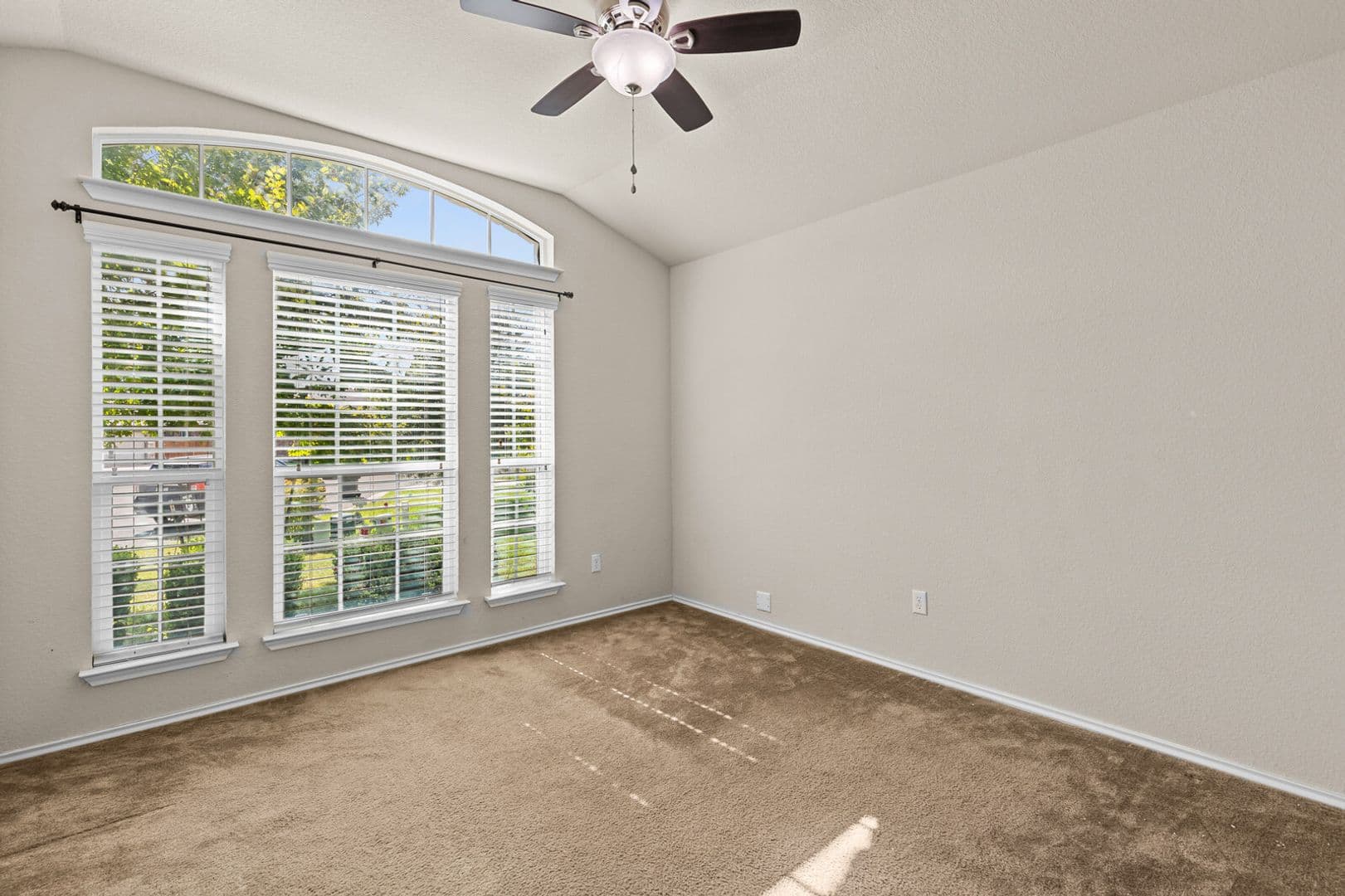 Woodway House: 6505 Vista View Drive