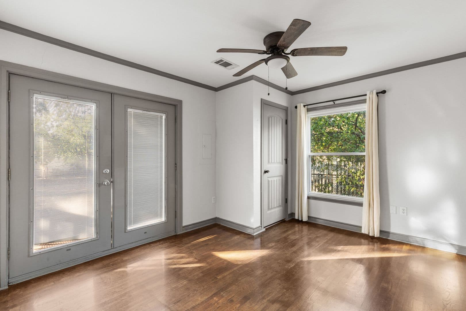 Waco House: 3620 Trice Avenue