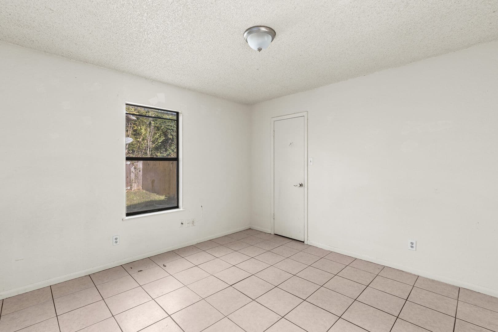 Waco Apartment: 3627 Colcord Avenue