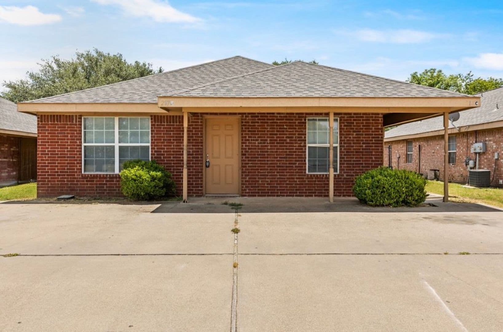 Waco Apartment: 217 E Craven