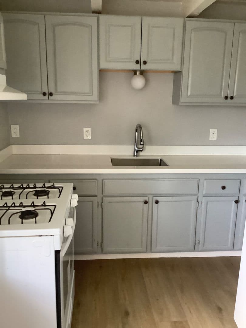 Richmond Apartment: 254 South 3rd St.