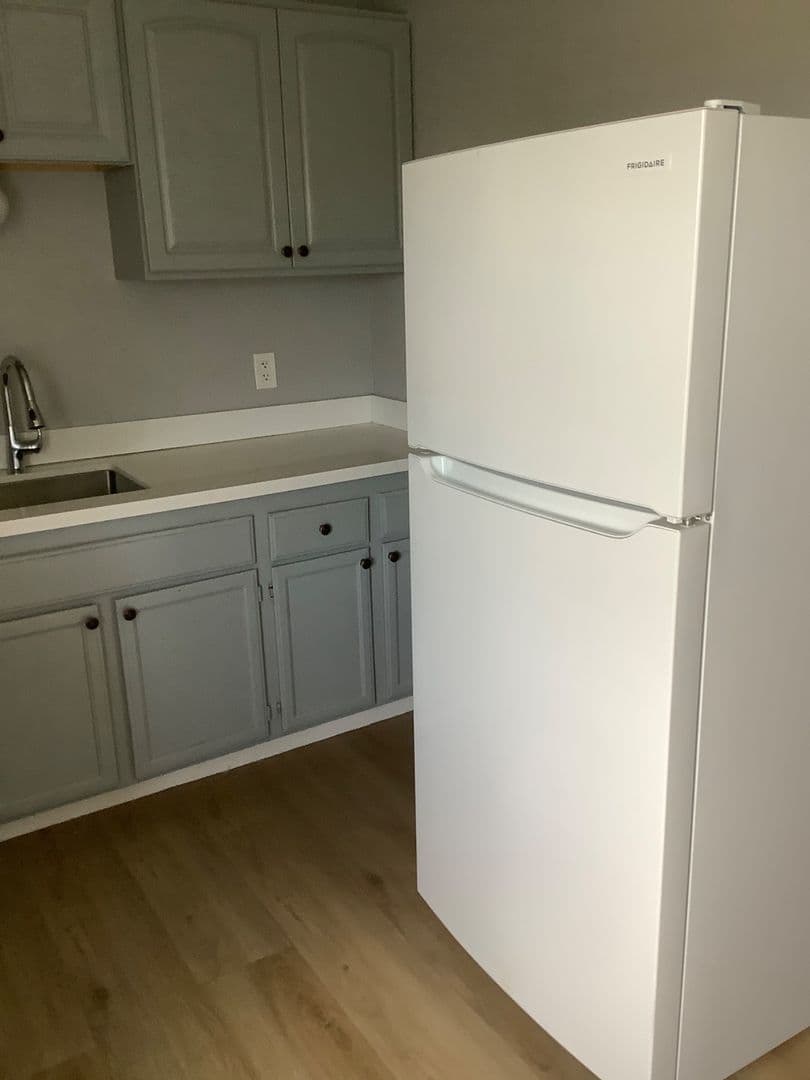 Richmond Apartment: 254 South 3rd St.