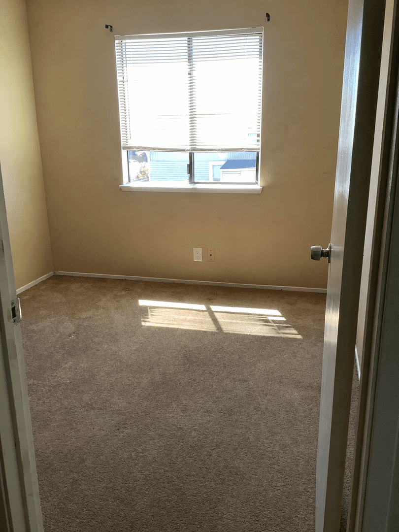 Richmond Apartment: 709 10th St