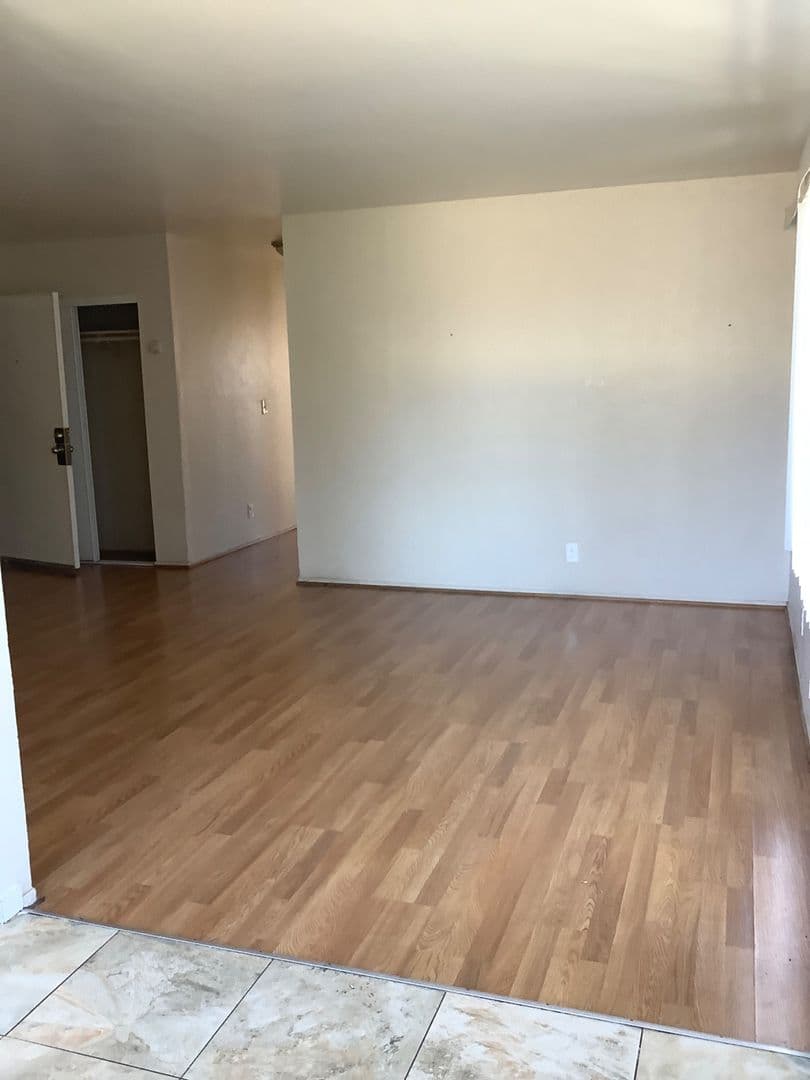 Richmond Apartment: 709 10th St