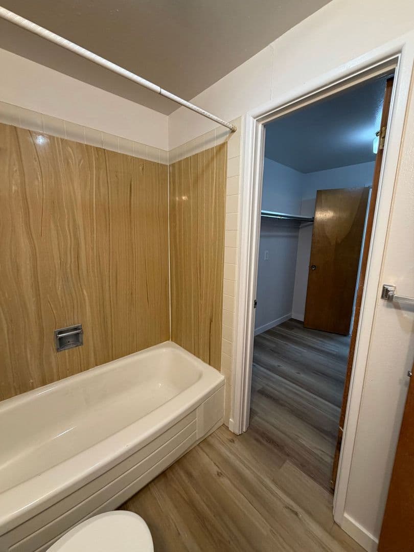Fort Collins Apartment: 207 Mathews Street