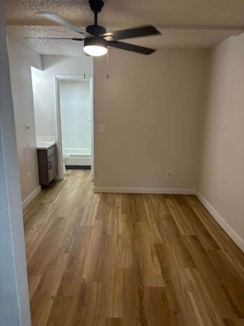 Fort Collins Apartment: 112 Rutgers Avenue