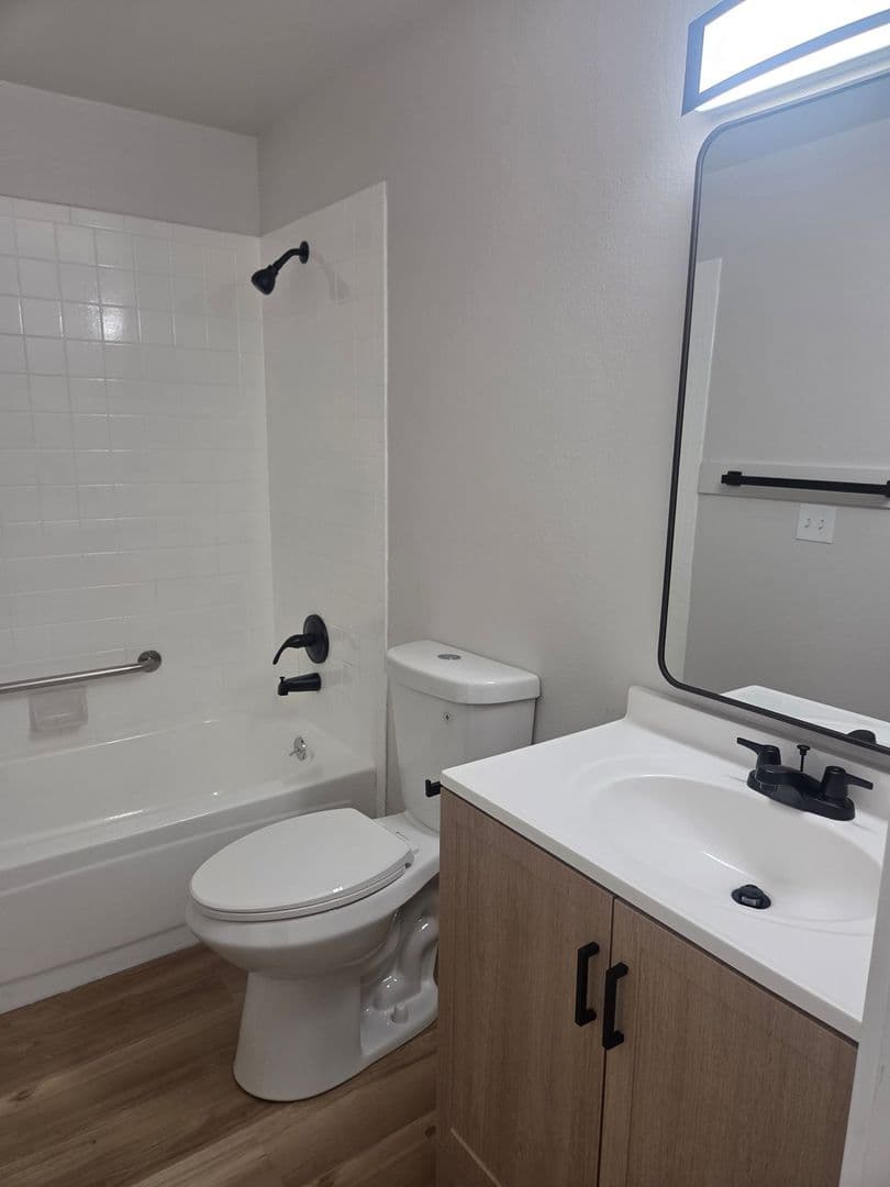 Greeley Apartment: 2550 9th Avenue