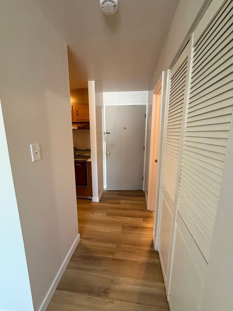 Fort Collins Apartment: 207 Mathews Street