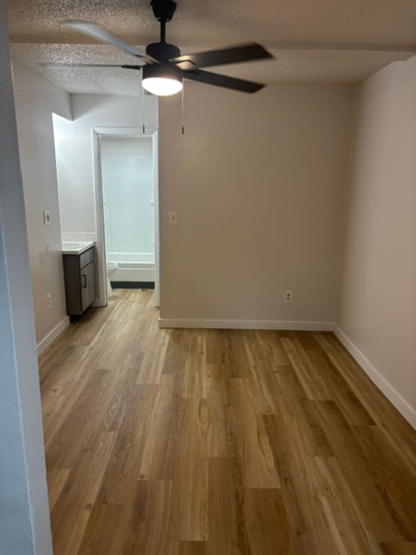 Fort Collins Apartment: 112 Rutgers Avenue