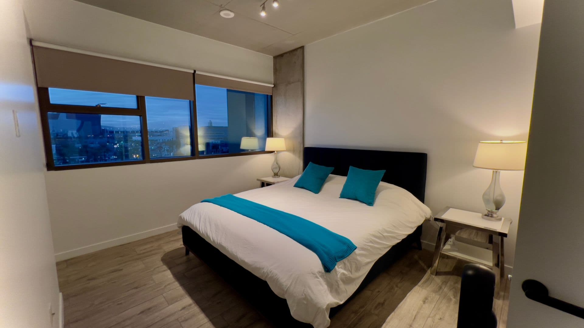 Las Vegas Apartment: 353 East Bonneville Ave