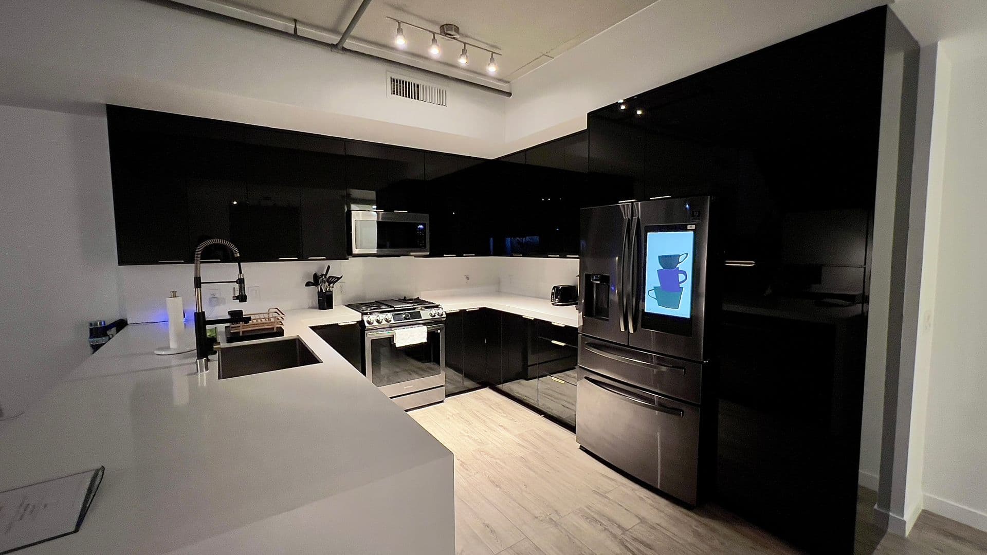 Las Vegas Apartment: 353 East Bonneville Ave