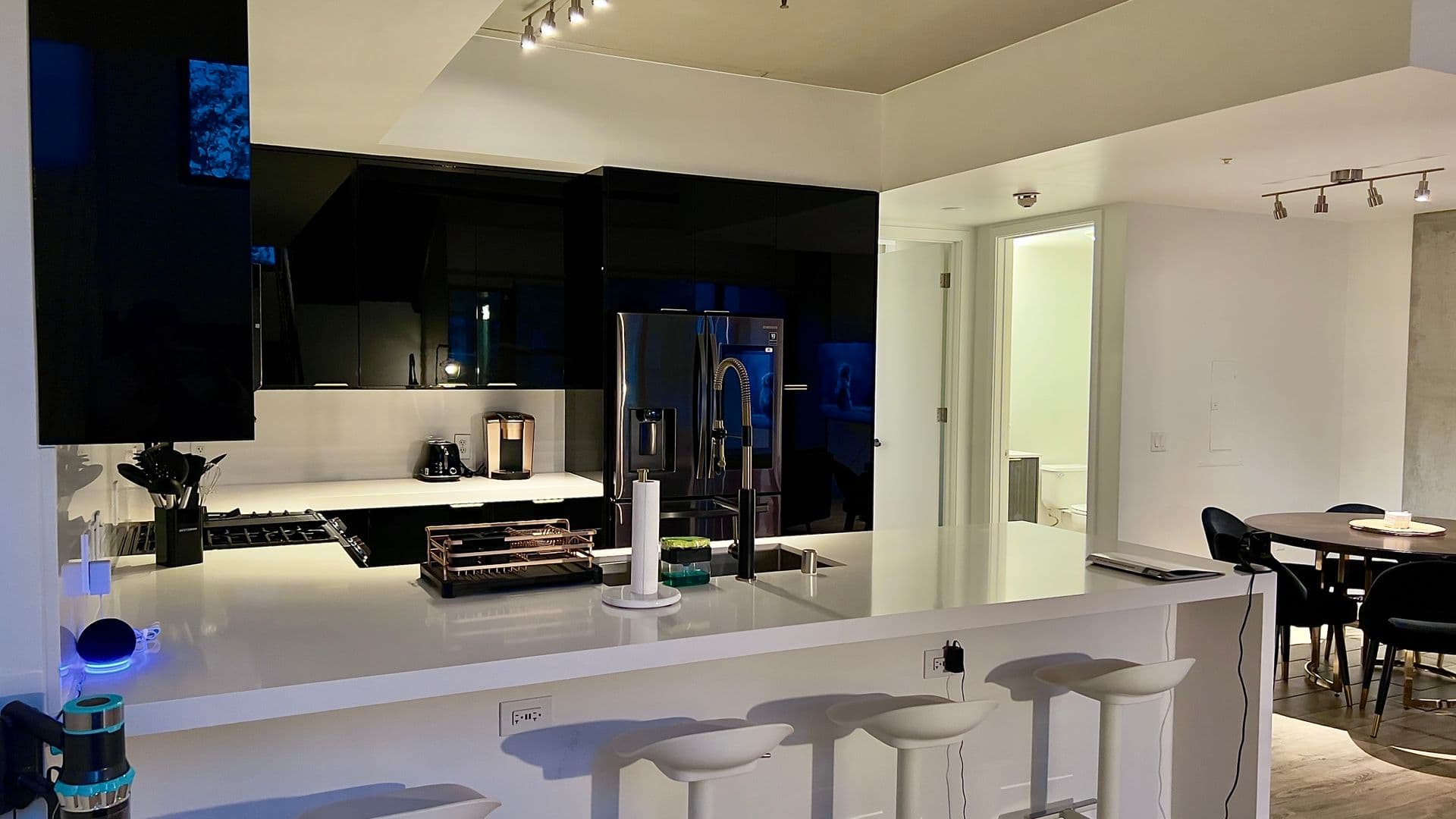 Las Vegas Apartment: 353 East Bonneville Ave