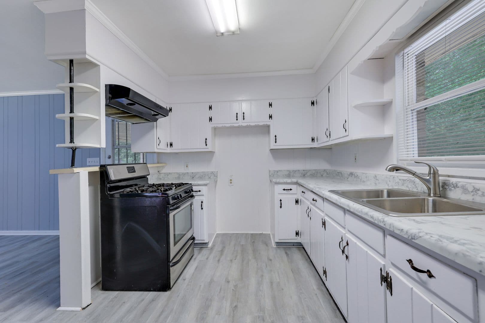 Atlanta House: 1260 Shore Dr SW