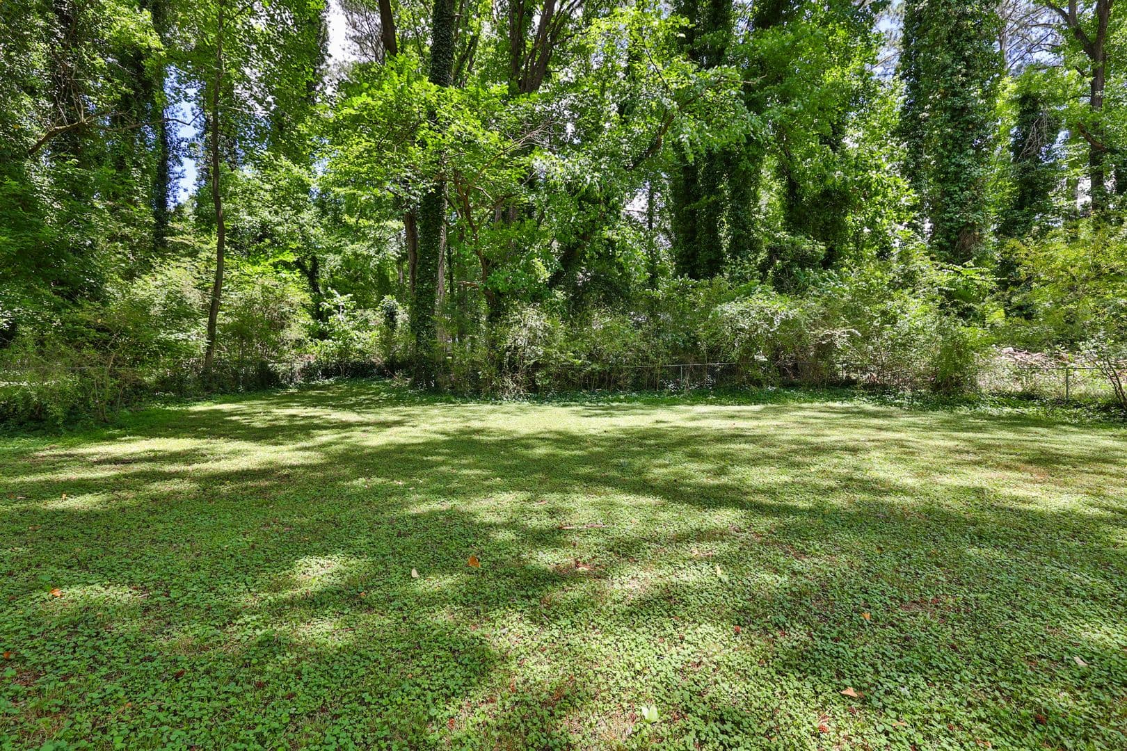 Atlanta House: 1260 Shore Dr SW