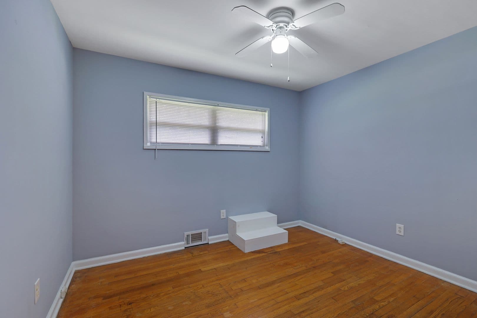Atlanta House: 1260 Shore Dr SW