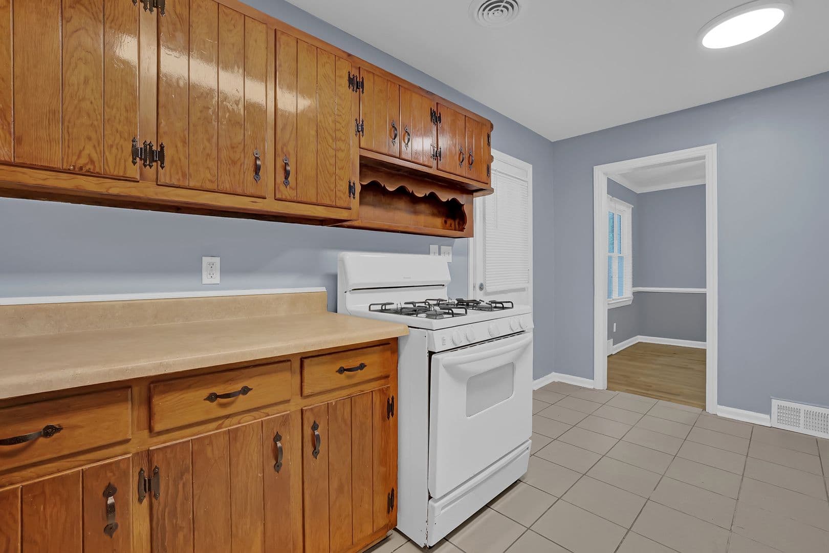 Atlanta House: 1465 Willis Mill Rd SW