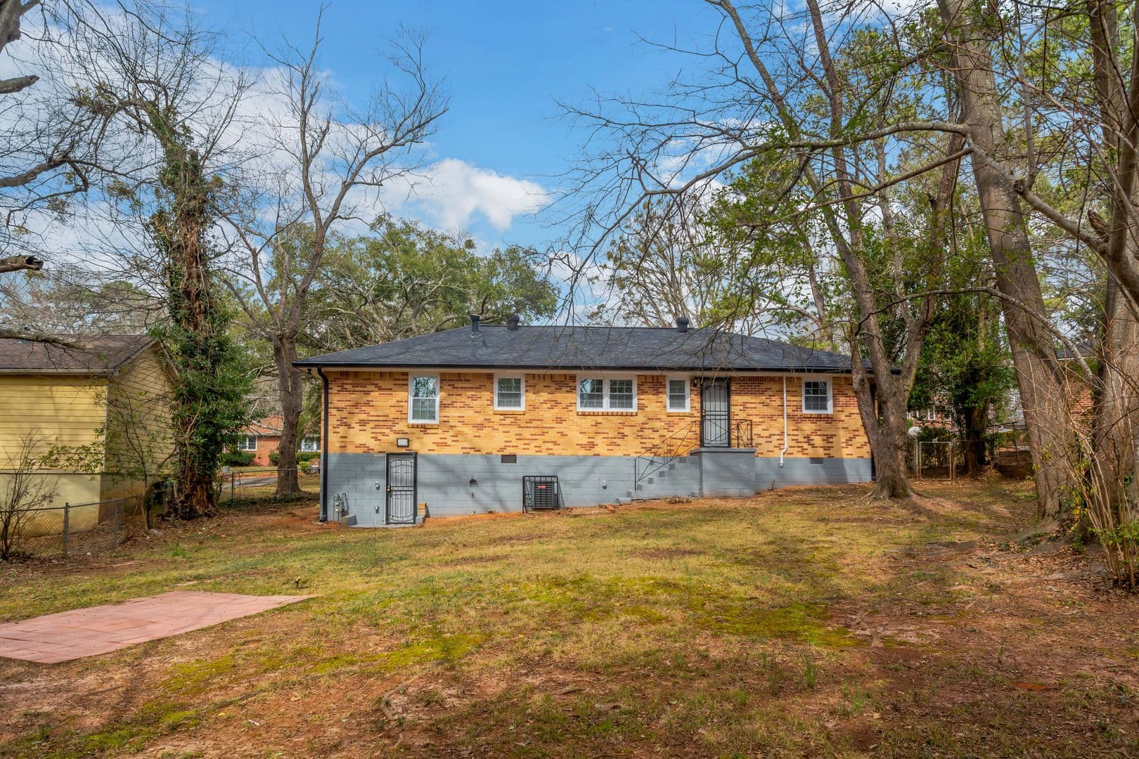 Atlanta House: 2019 Knight Ct SE