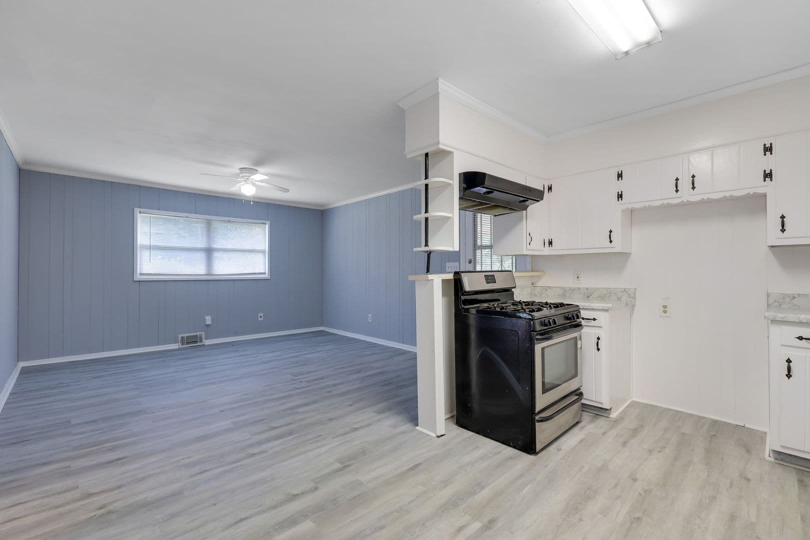Atlanta House: 1260 Shore Dr SW