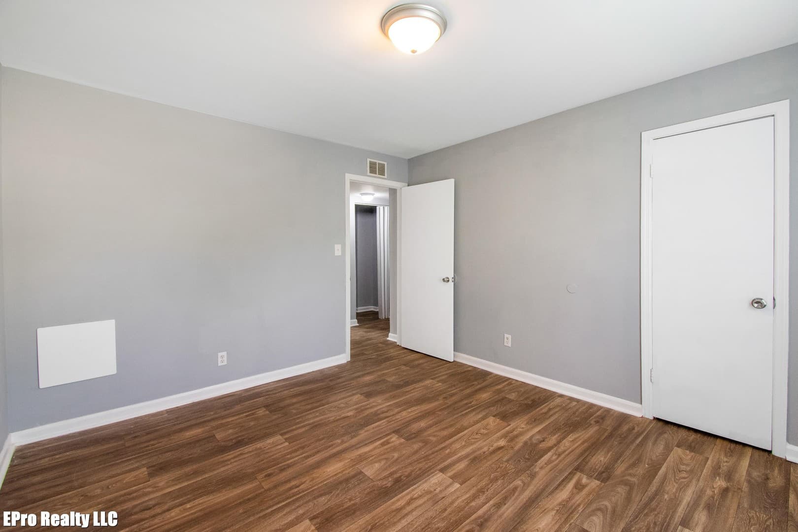 College Park House: 1790 Lyle Ave - 1