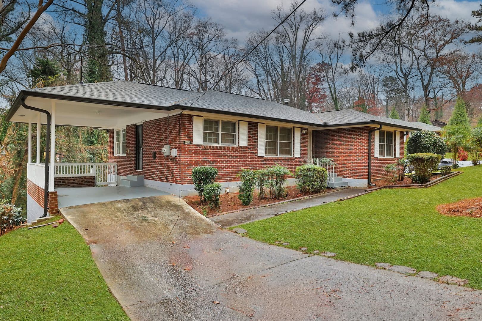 Atlanta House: 1465 Willis Mill Rd SW