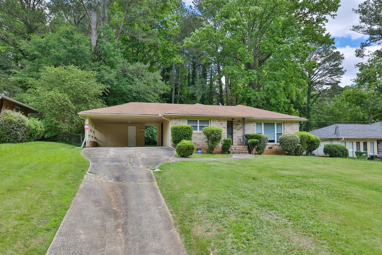 Atlanta House: 1260 Shore Dr SW