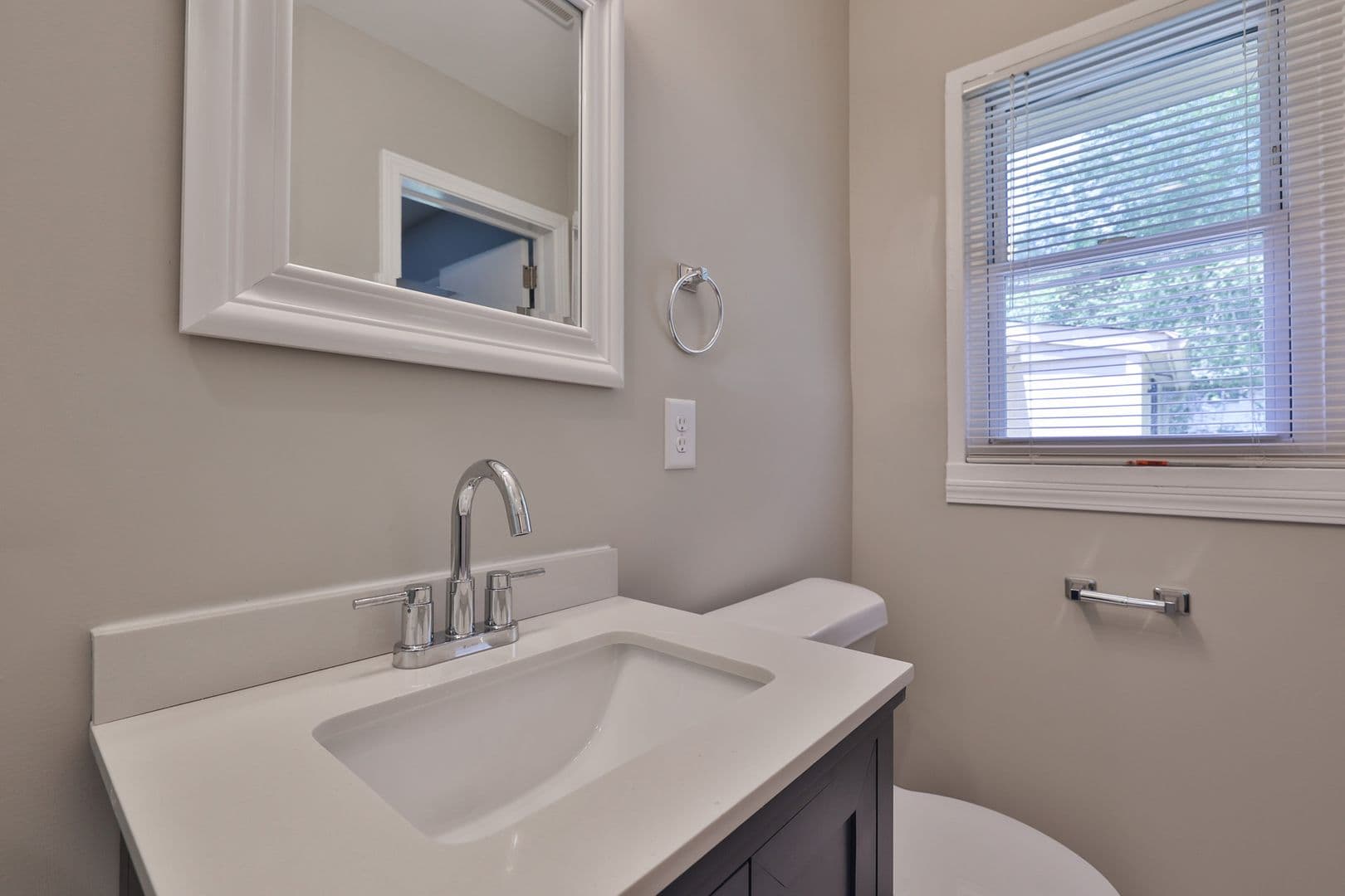 Atlanta House: 1260 Shore Dr SW