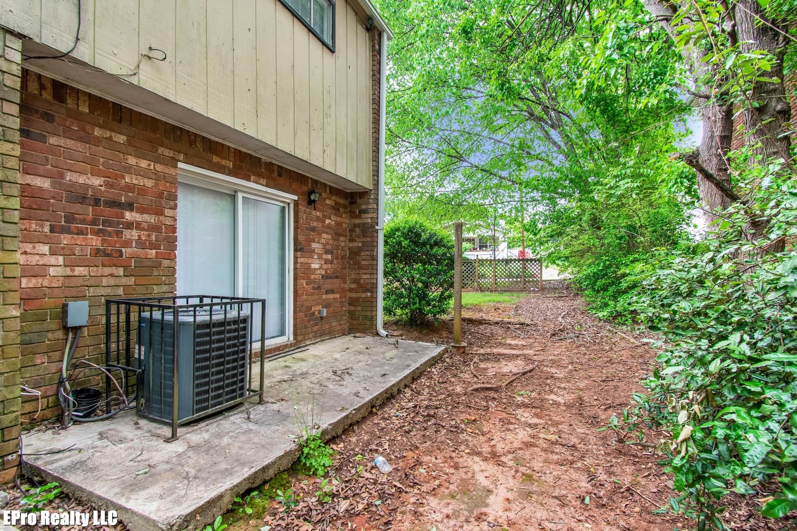 College Park House: 1790 Lyle Ave - 1