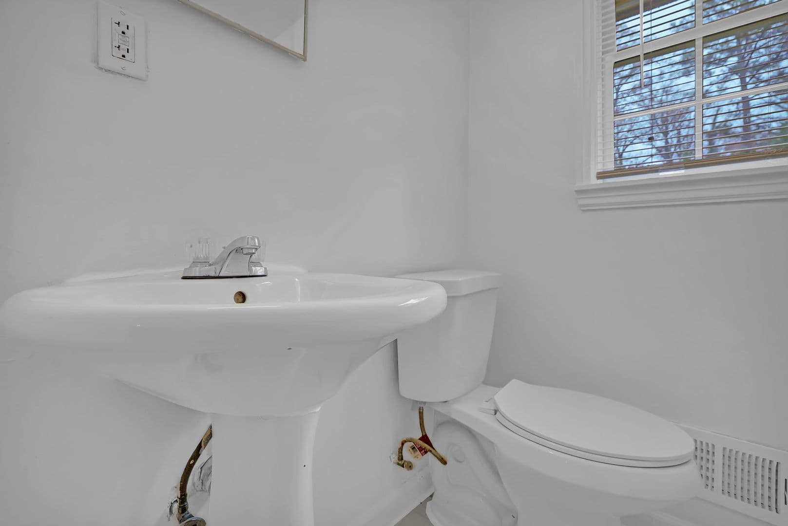 Atlanta House: 1465 Willis Mill Rd SW