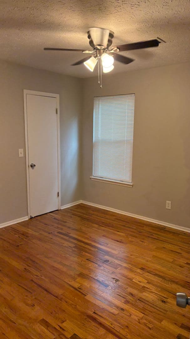 Atlanta House: 149 Line Road