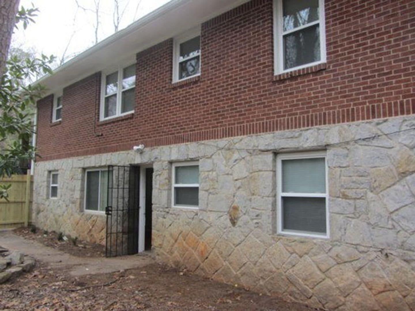 Atlanta House: 2059 Honeysuckle LN SW- Unit B