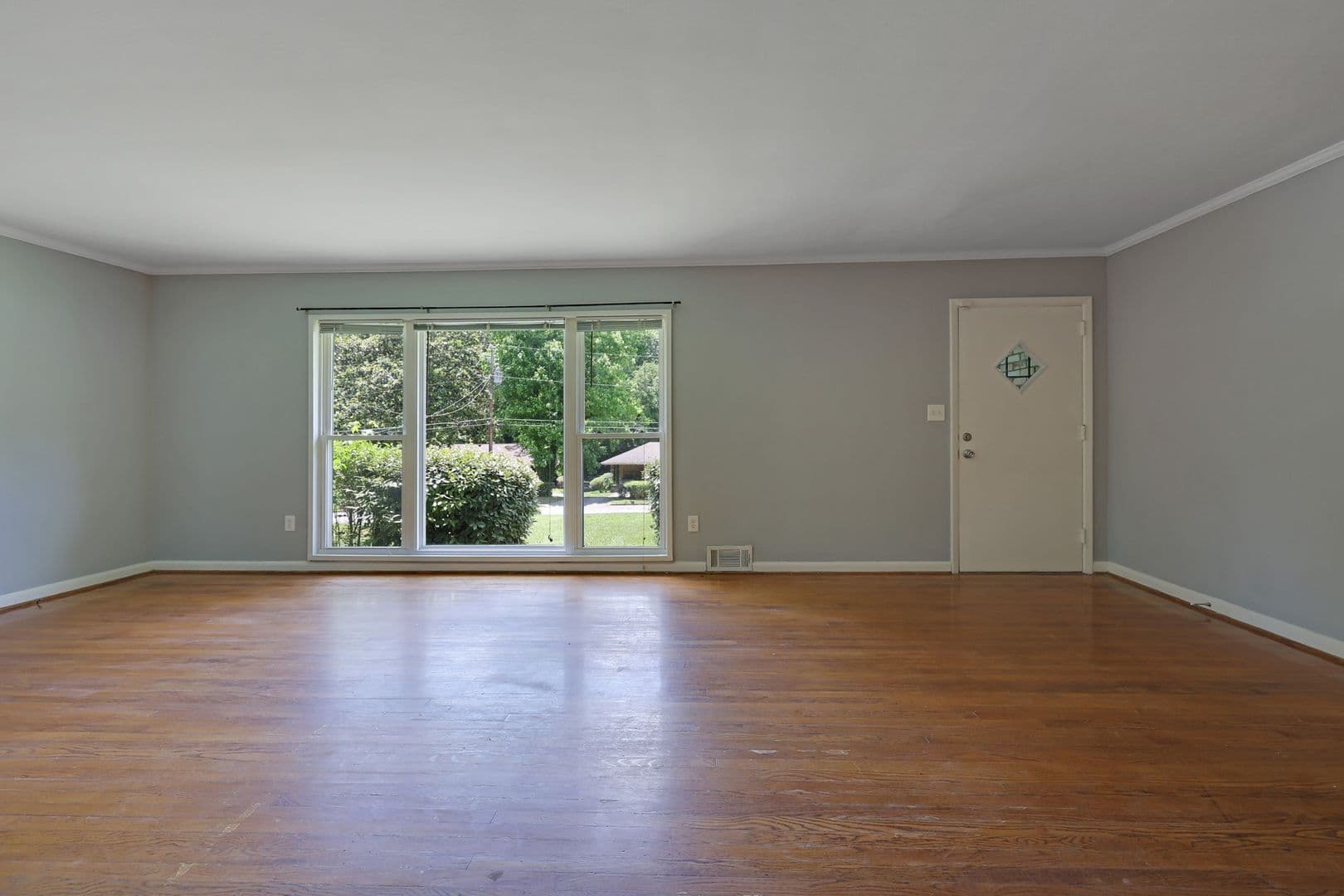 Atlanta House: 1260 Shore Dr SW