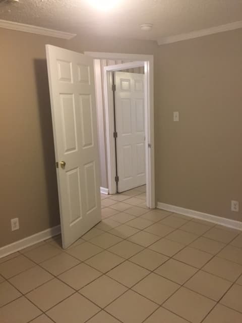Atlanta House: 2405 Beecher Rd SW