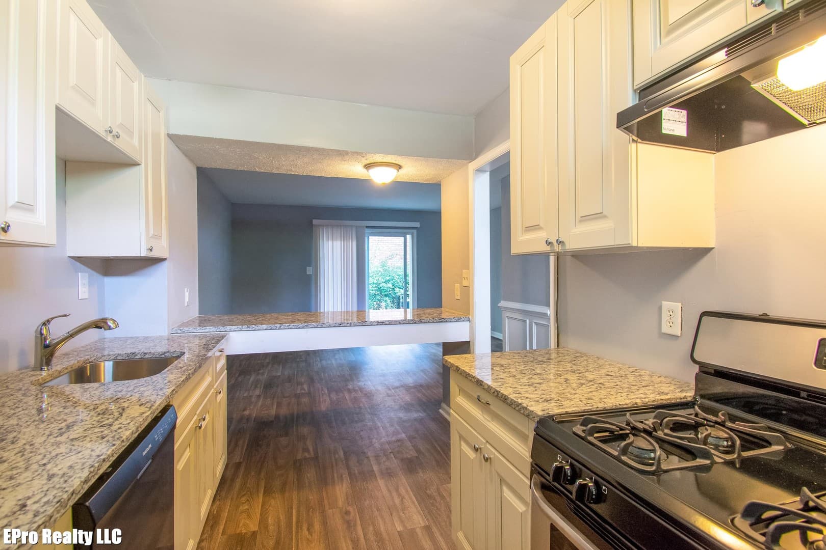College Park House: 1790 Lyle Ave - 1
