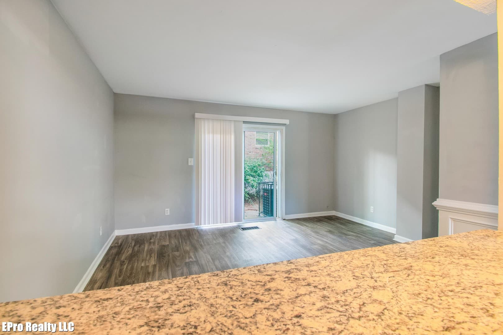 College Park House: 1790 Lyle Ave - 1