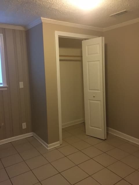 Atlanta House: 2405 Beecher Rd SW